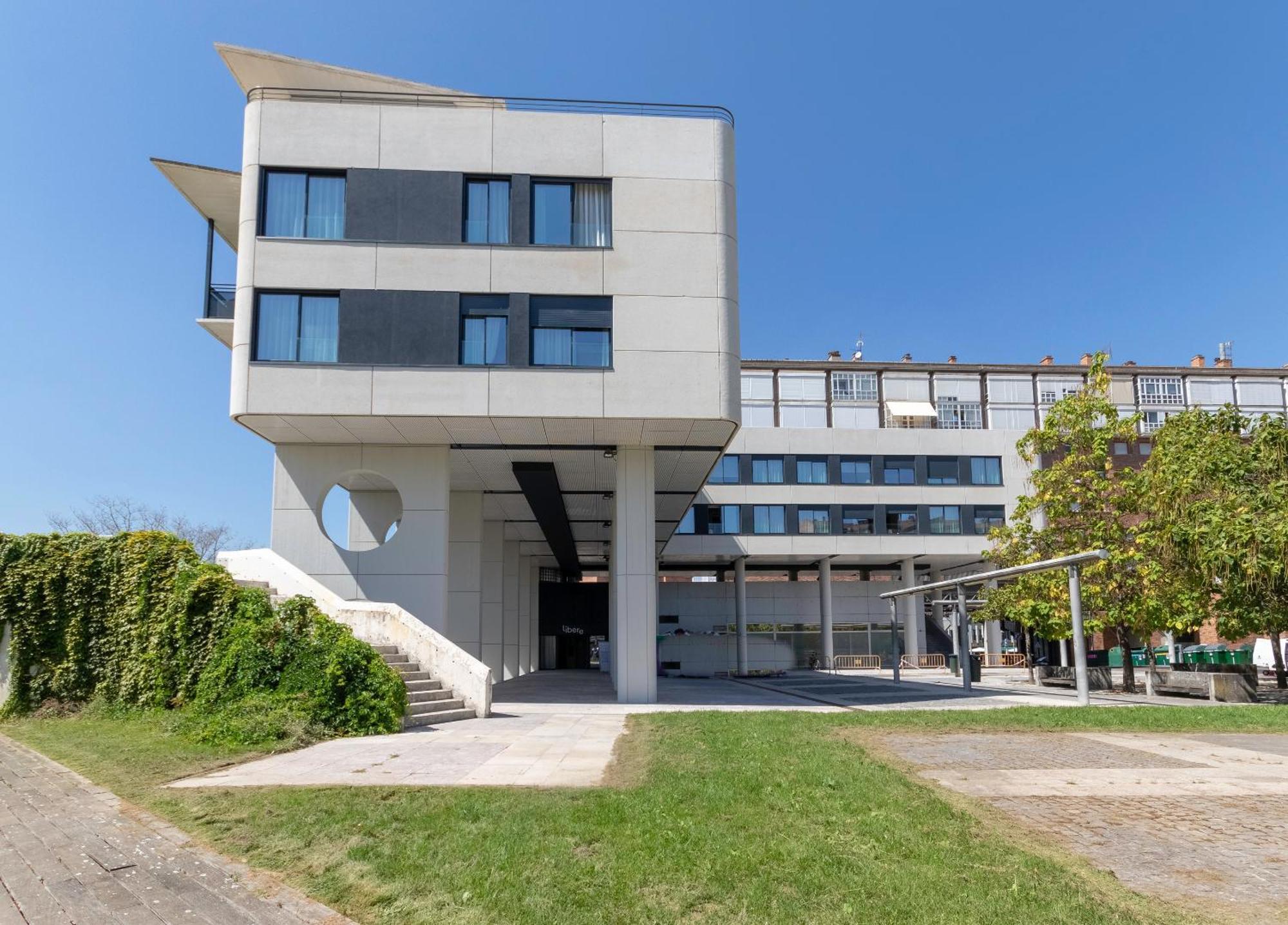 Apartamentos Libere Pamplona Yamaguchi المظهر الخارجي الصورة